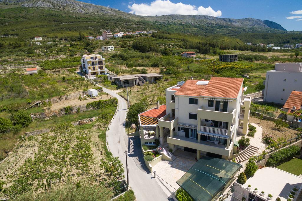 Apartments Leon Podstrana Exterior foto
